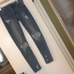 American Eagle distressed jeans